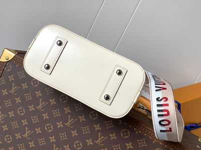 alma bb bag 23 in beige grain cowhide - image 7