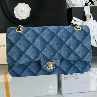 MEDIUM FLAP BAG 25 IN CLASSIC BLUE DENIM GOLD HARDWARE - Image 3