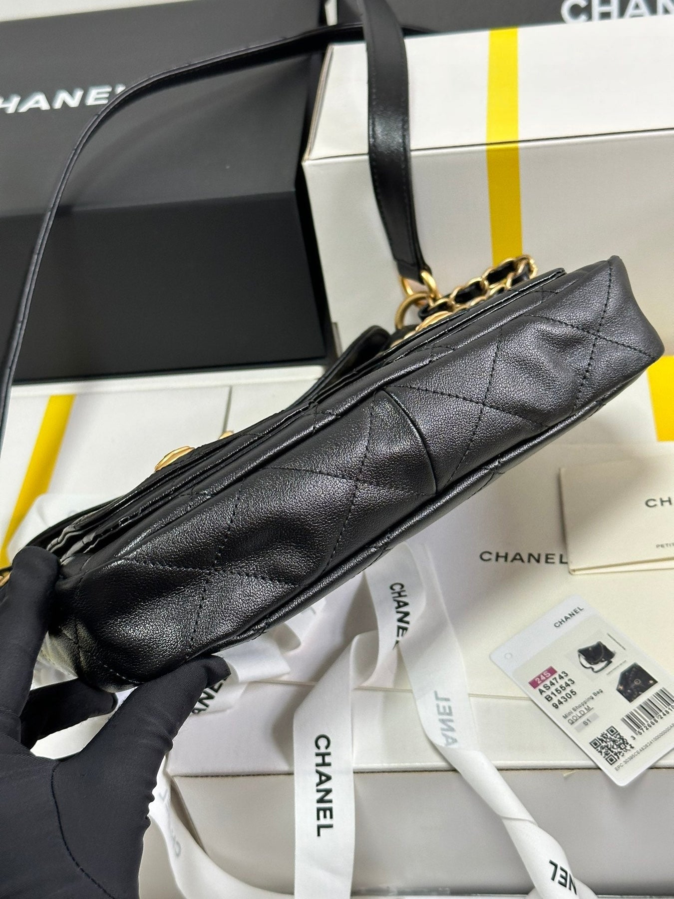 SMALL HIPPIE HOBO POSTMAN BAG 25 IN BLACK CALFSKIN GOLD HARDWARE - Image 10