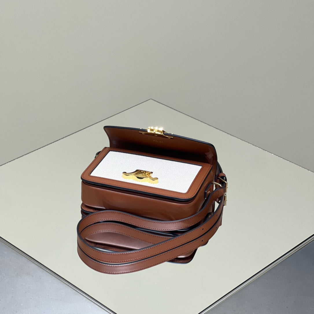 CLASSIQUE TRIOMPHE 22 CALFSKIN NATURAL TAN - Image 11