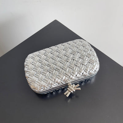 CLASSIC KNOT 20 IN SILVER LAMBSKIN - Image 2