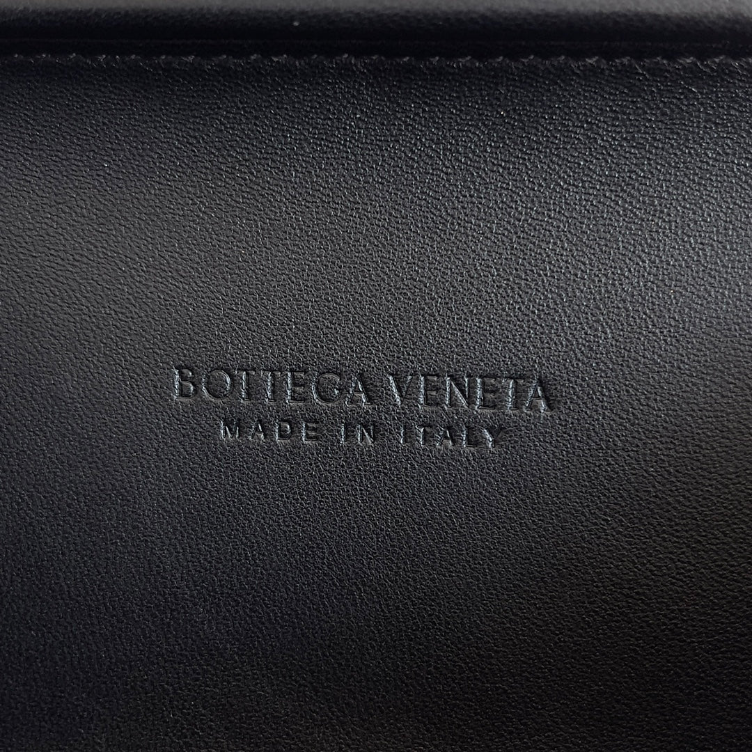 CLASSIC KNOT 20 IN BLACK LAMBSKIN - Image 10