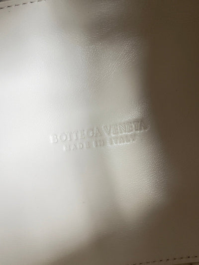 BV Small Parachute 21 Sea Salt Lambskin Ghw - Image 11