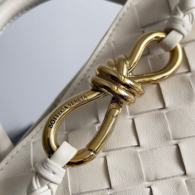 HANDLE BAG ANDIAMO 25 IN OFF WHITE LAMBSKIN - Image 9