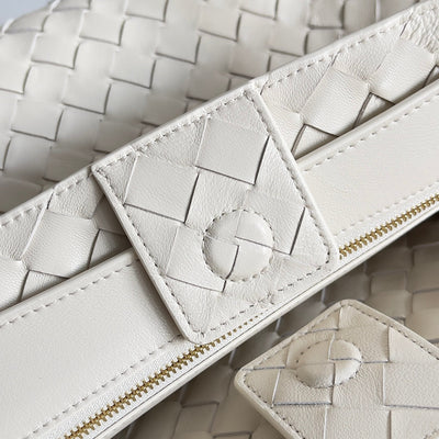 HANDLE BAG ANDIAMO 32 IN OFF WHITE LAMBSKIN - Image 11