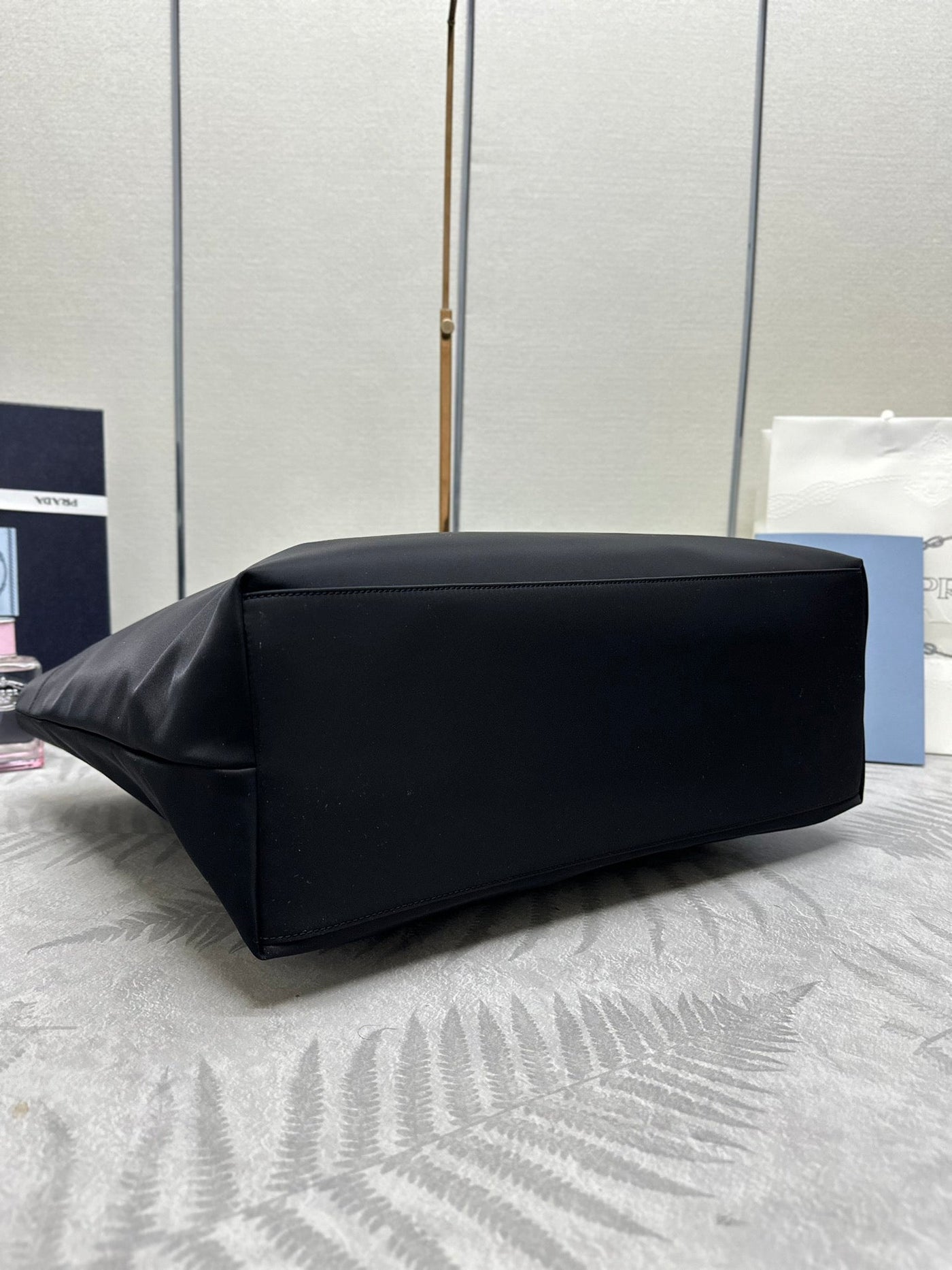 medium shopping bag 40 in black re-nylon fabric - image 2