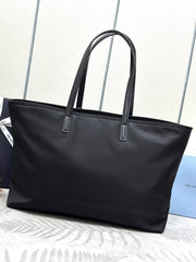 classic tote bag 43 in black re-nylon fabric - image 3