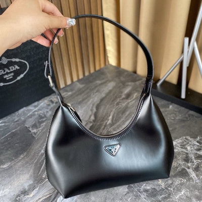 cleo shoulder bag 30 in black glossy calfskin - main image