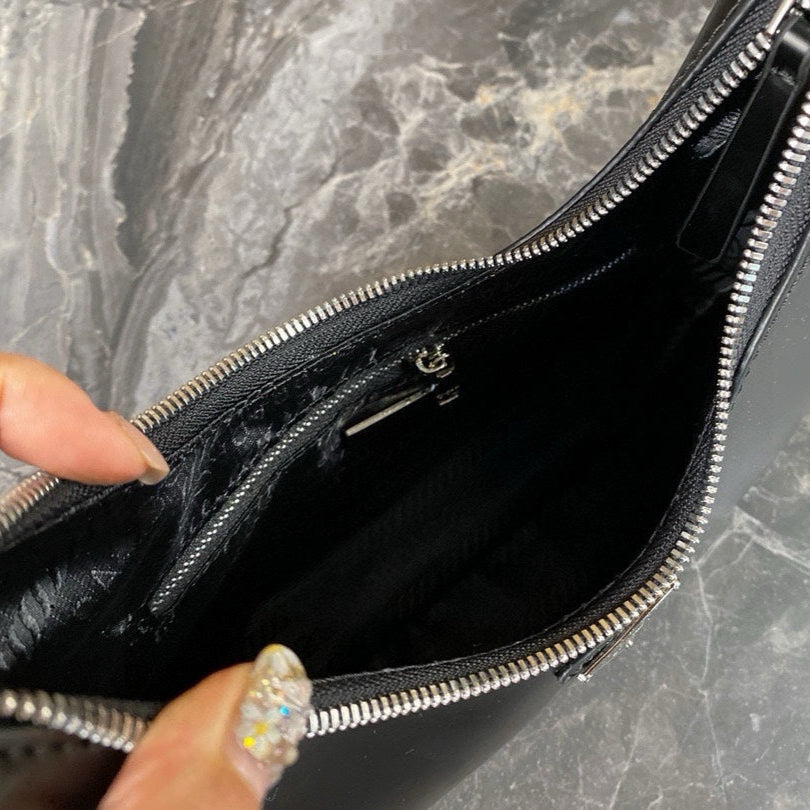 cleo shoulder bag 30 in black glossy calfskin - image 4